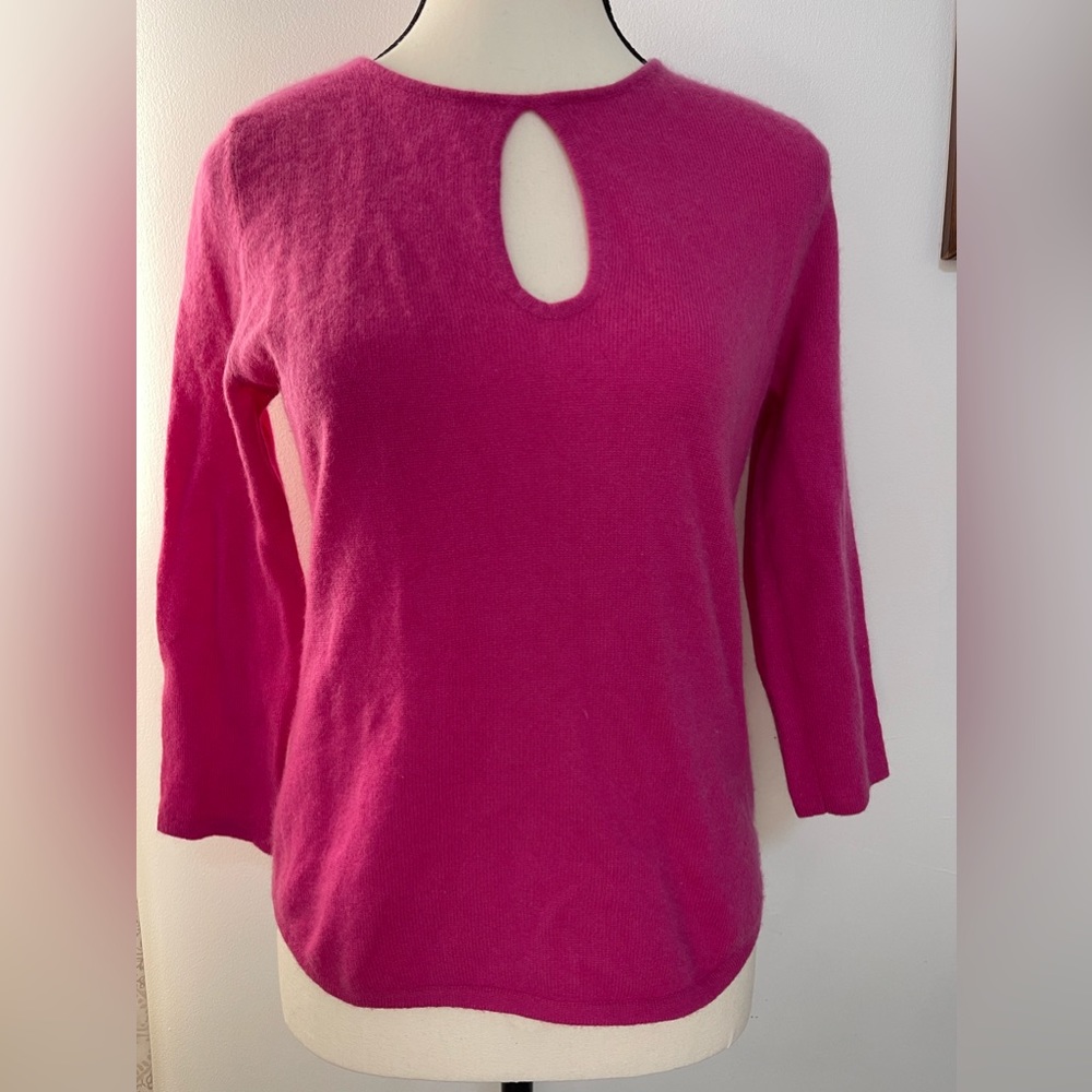 BOO GEMES fuchsia, pink, 100% cashmere keyhole, neck sweater women’s S